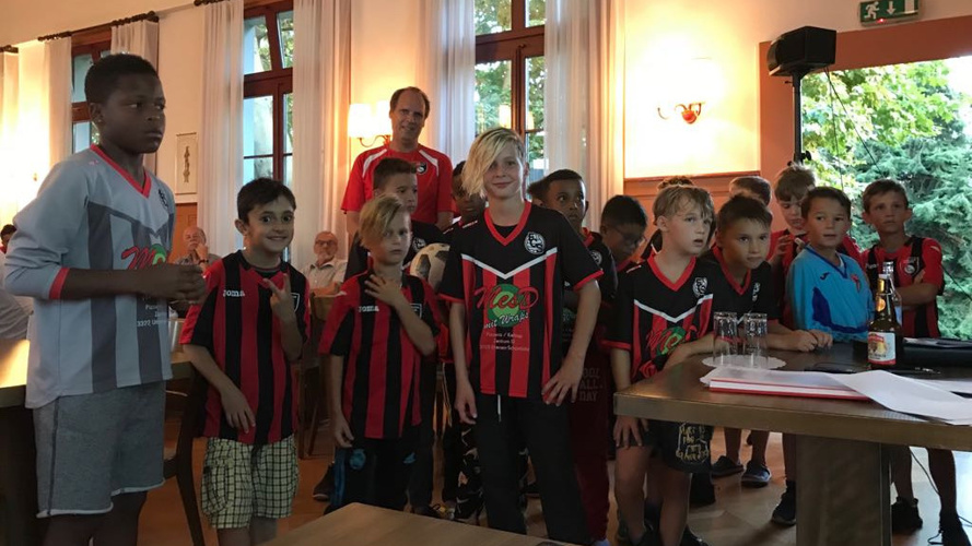 Sanierung  Fussballplatz Sand West