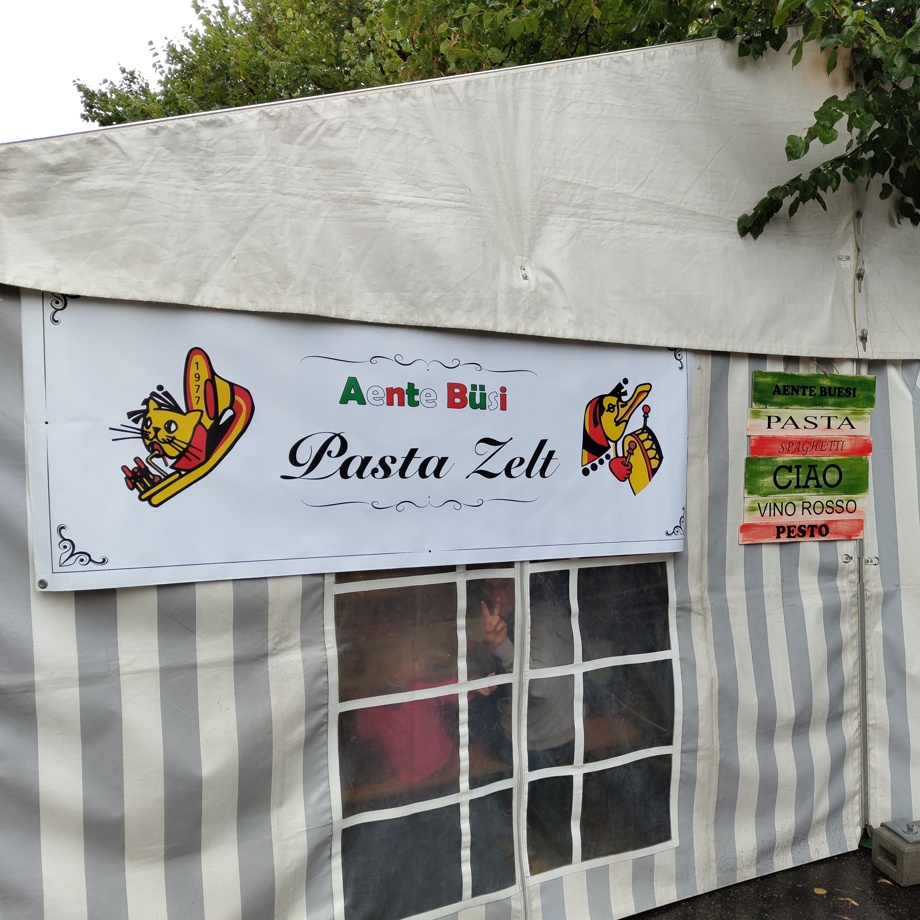 8 Portionen Spaghetti an der Messe in Olten (inkl. Tischreservation) im Aente Büsi Zelt