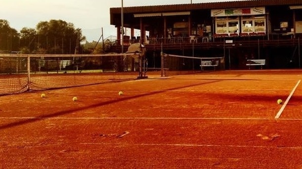 Tennisplatz Erneuerung TC Wander