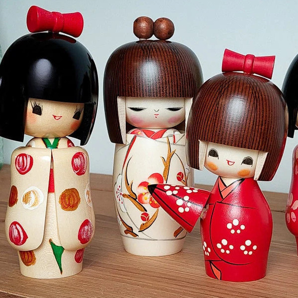 Poupée kokeshi