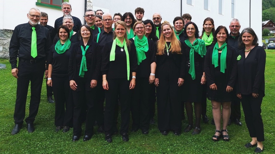 Chor Uvriu Danis-Tavanasa - 20 Jahre musikalische Abenteuer