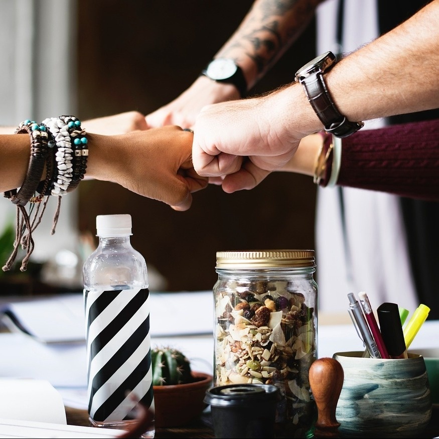 Apero mit 3 Freund*innen