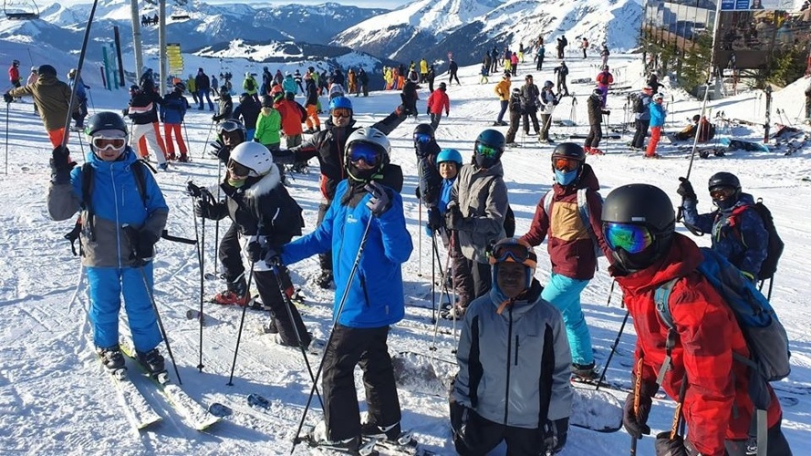 Action Mimosa du Bonheur Caritas-Jeunesse