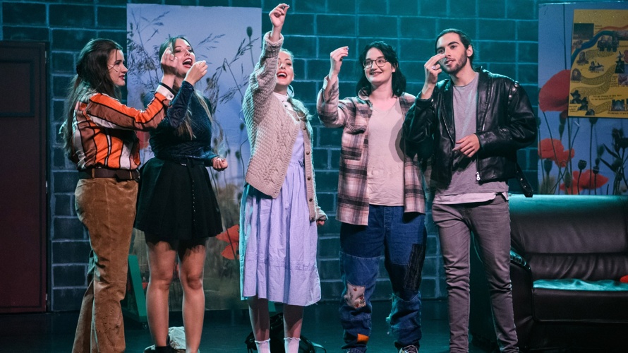 Musical Fever präsentiert "Komm runter! Man muss nichts, ausser sterben."