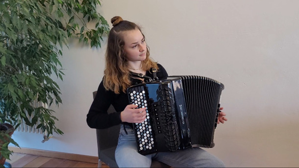  Angélique Serna - l'accordéon 