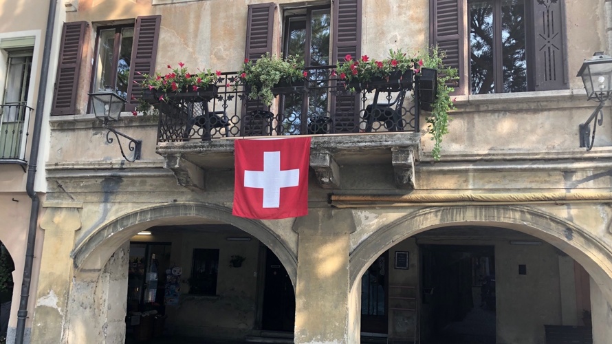 In riva al lago. Storie di famiglia e di Morcote.
