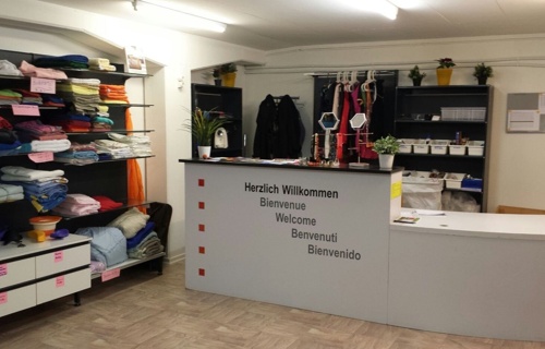"Treffpunkt Kleiderkarussell" Secondhand-Kleidung