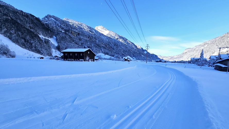 Neues Pistenfahrzeug für die Loipe Muotathal
