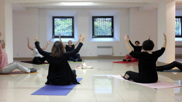  Yoga pour patients oncologiques 
