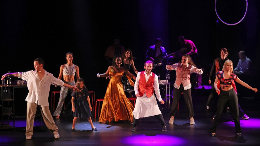 Offrir une Comédie Musicale et du Rêve aux Enfants et aux Aînés