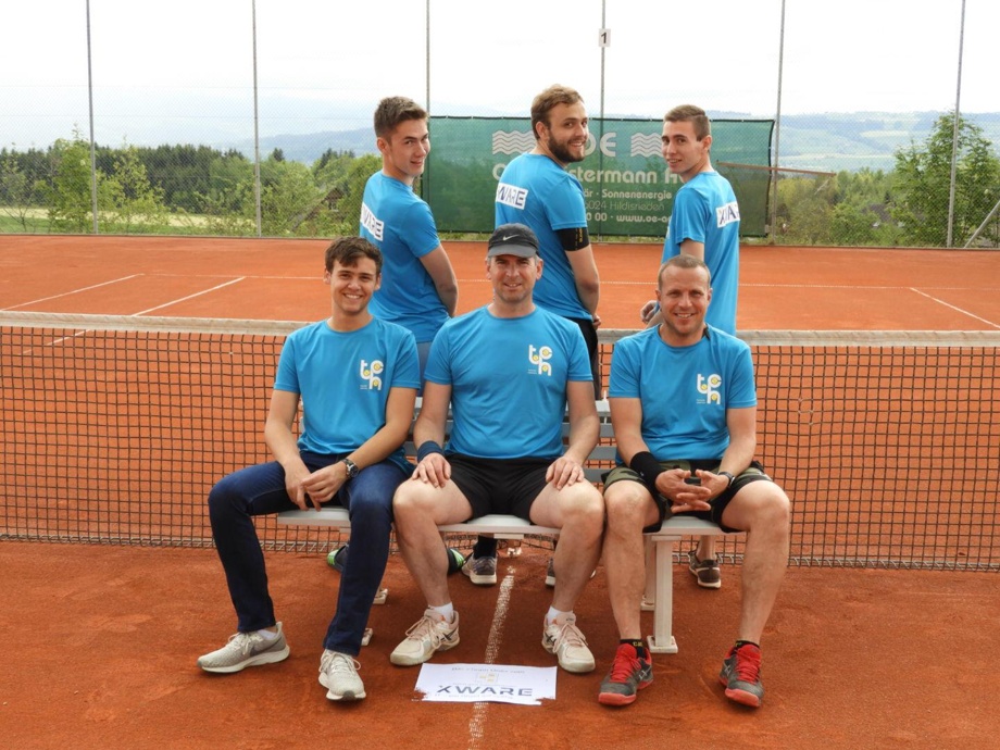1 Tennis Training mit einer Interclubmannschaft