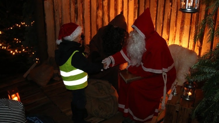 Dä Samichlaus chunt in Ghürst