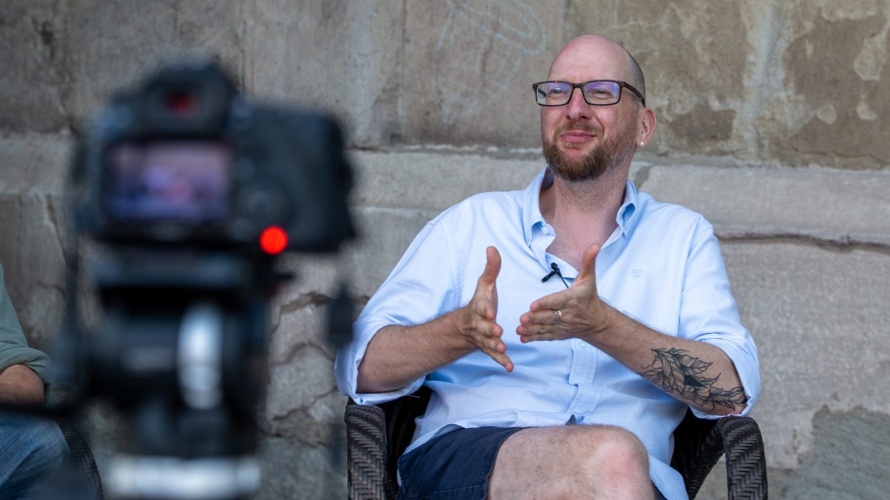 LA PASSION : AMOURS INFINIES INFINIES AMOURS