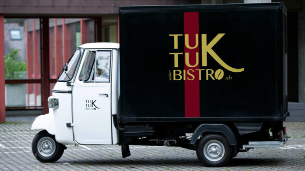  Das TukTuk-Bistro belebt das Zentrum in Schliern 