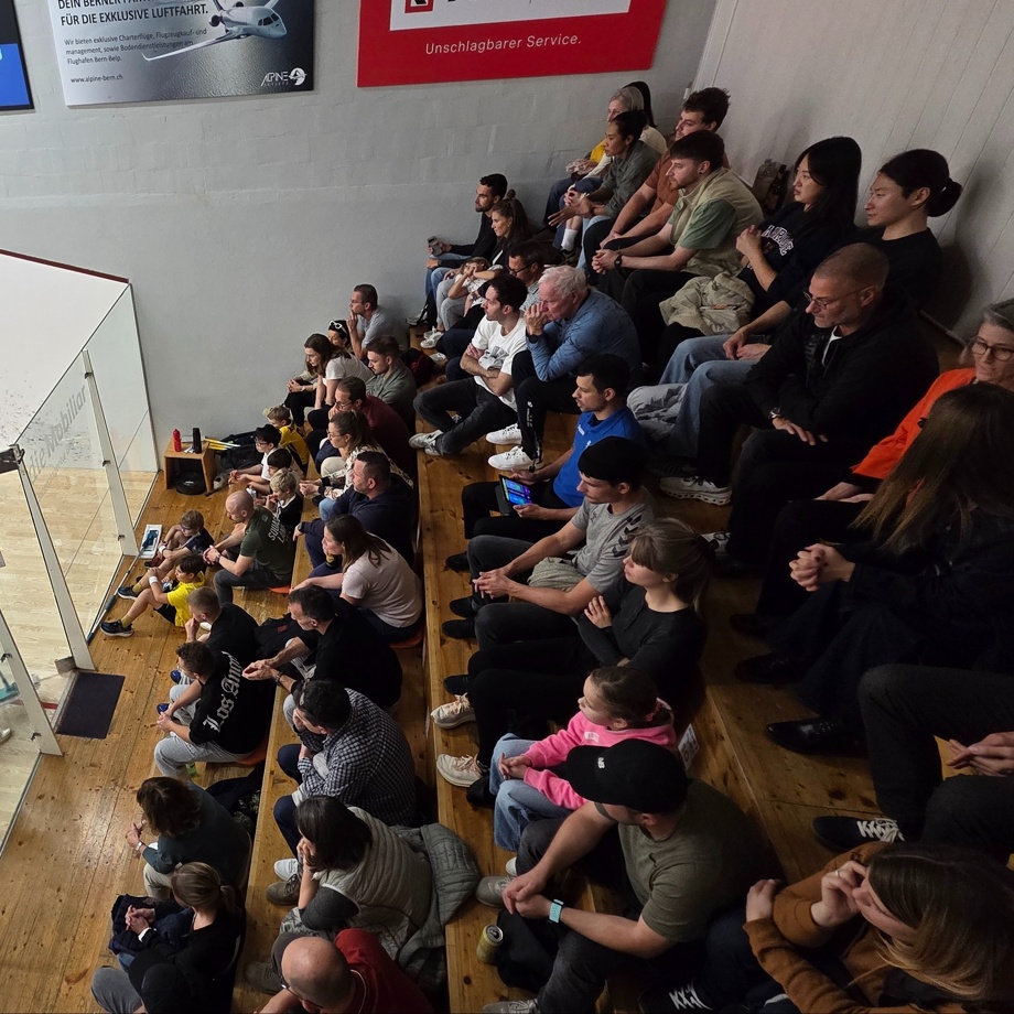 OFFIZIELLE NAMENSGEBUNG