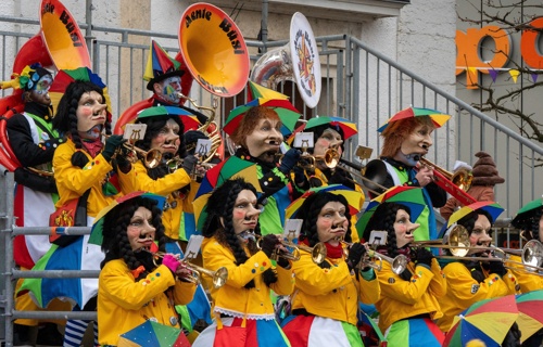 Obernaar 2027 - 50 Johr Aente Büsi Guggemusig Olten