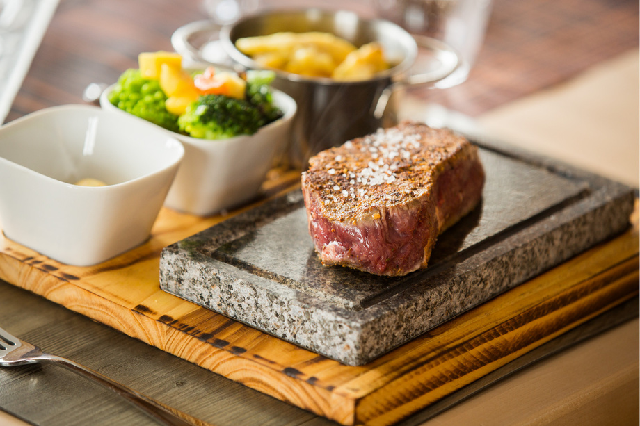 Abendessen: Heisser Stein für 2 Personen