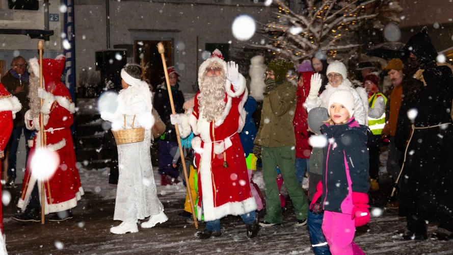 Neueinkleidung von Samichlausverein