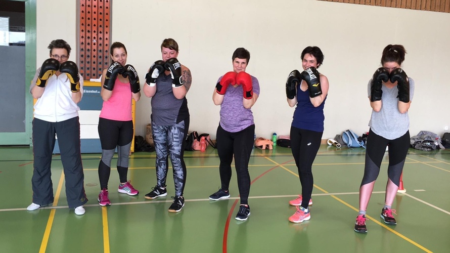 Neue Boxsäcke für unsere Kids