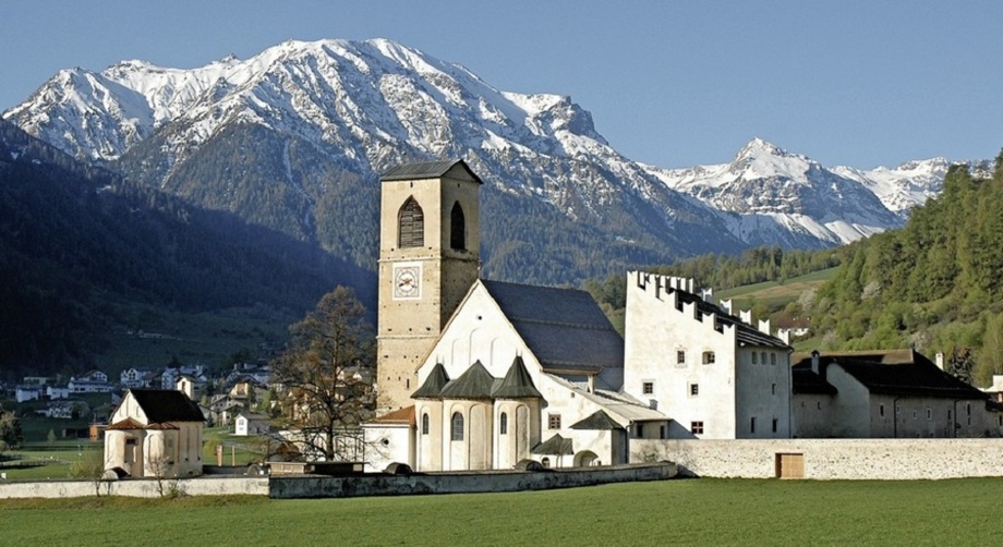 Führung durch das UNESCO Welterbe Kloster St. Johann/ Guida tras la clostra Son Jon