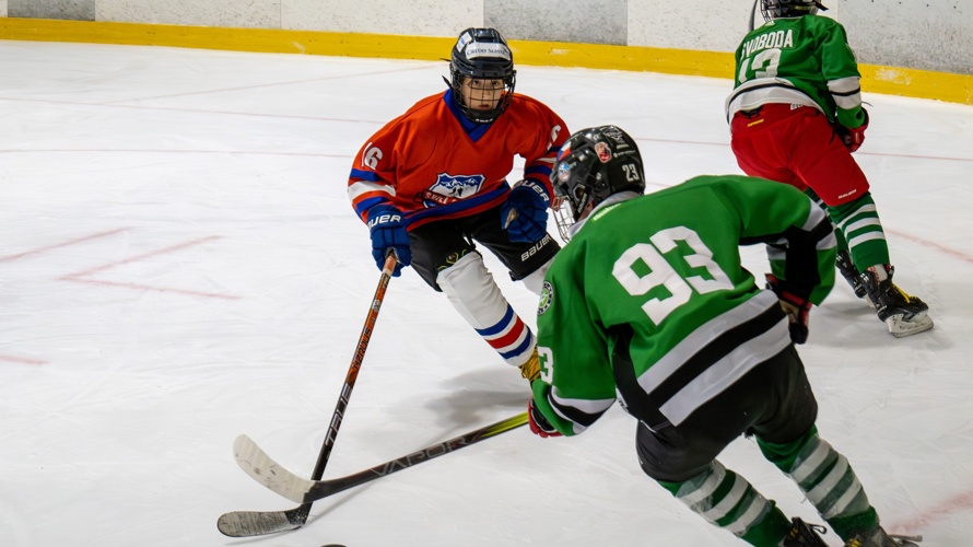 Nicolas geht ans Eishockey Peewee-Turnier 2024 (Québec)