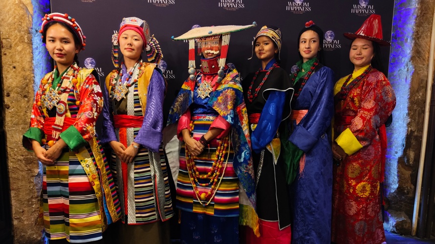 Jubiläumsfest des Folklore Ensembles der Tibeter Gemeinschaft