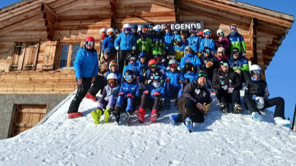 Trainingsmaterial (Stangen/Funk und Zeitmessung)