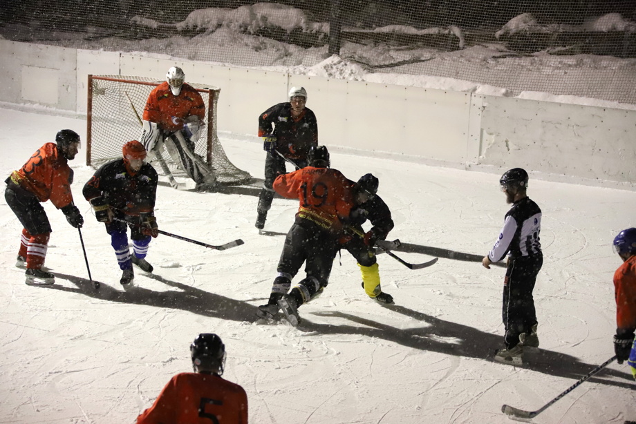 Hockey Match gegen den EHC Surava