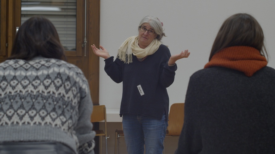 "Us em Näihchäschtli" - Stationentheater mit Frauengeschichten