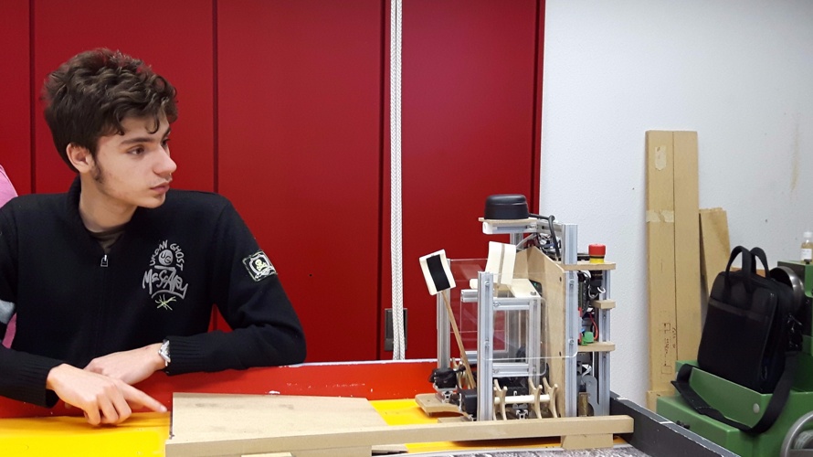 Construire un village sur la lune