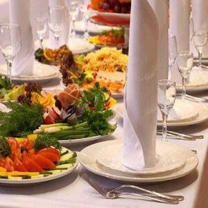 Einladung für 2 Personen als VIP-Gäste zum Essen am Eröffnungsfest der neuen LA-Anlage