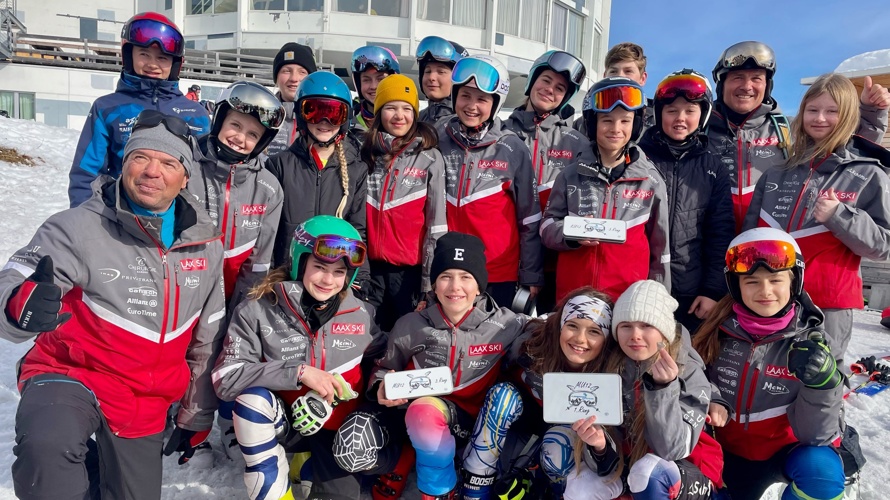 Ski-Club-Trainings-Jacke