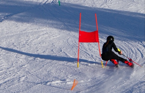 Carve Zoe Maelle's Way to Alpine Ski FIS-Races