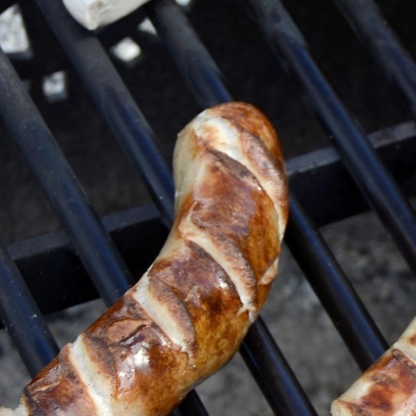 Catering/Getränke und Grill-Support vom lokalen Metzger für Einweihungs-Event“.