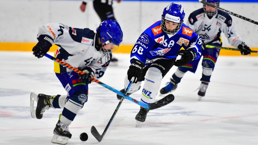 Nicolas geht ans Eishockey Peewee-Turnier 2024 (Québec)