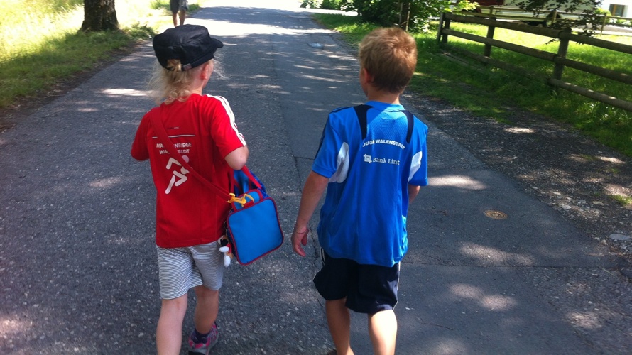 Neue Vereinsshirts für die Jugendriege Walenstadt