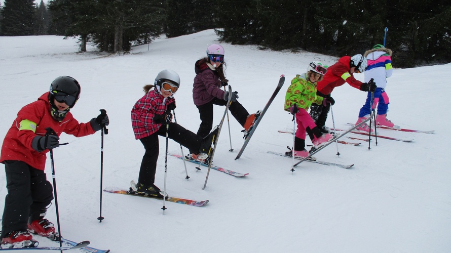Célébrer la fin d'année pour les enfants de l'école de Bossonnens