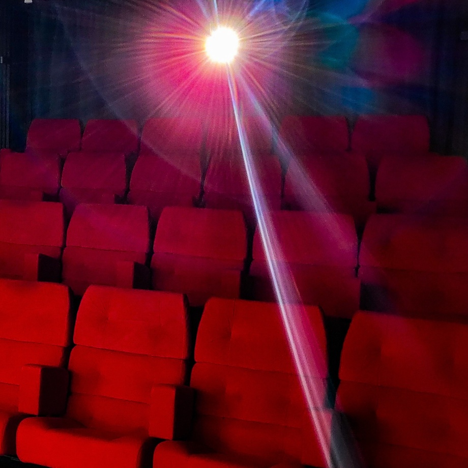 Premiere des Dokumentarfilmes, inkl. Apero und Erwähnungen im Film-Abspann und Trailer.... und mehr... Auch darfst Du unser Kino mit 24 Plätzen, in unserer Werkstattkultur24 in Zürich, für einen Privaten Anlass buchen.