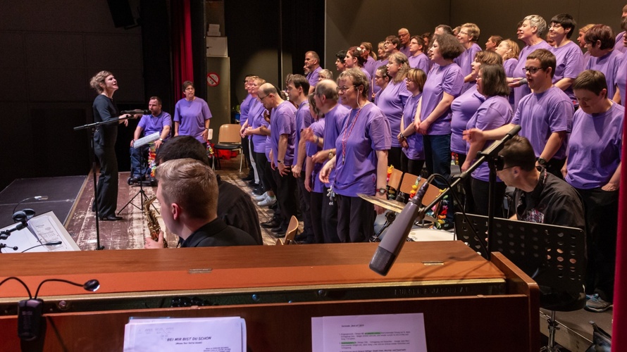 Back to the 60s: Chor insieme Zürcher Oberland