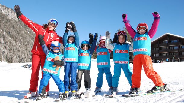  Skischule Diemtigtal - Neue Kleider 