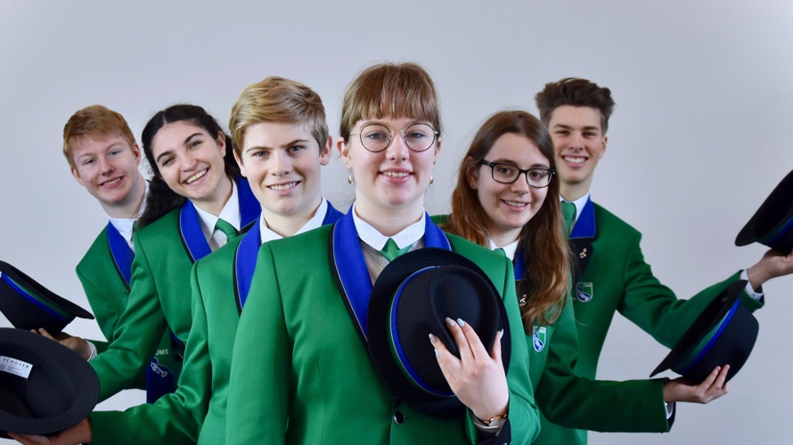 Eine neue Uniform für die Jugendmusik Sihltal