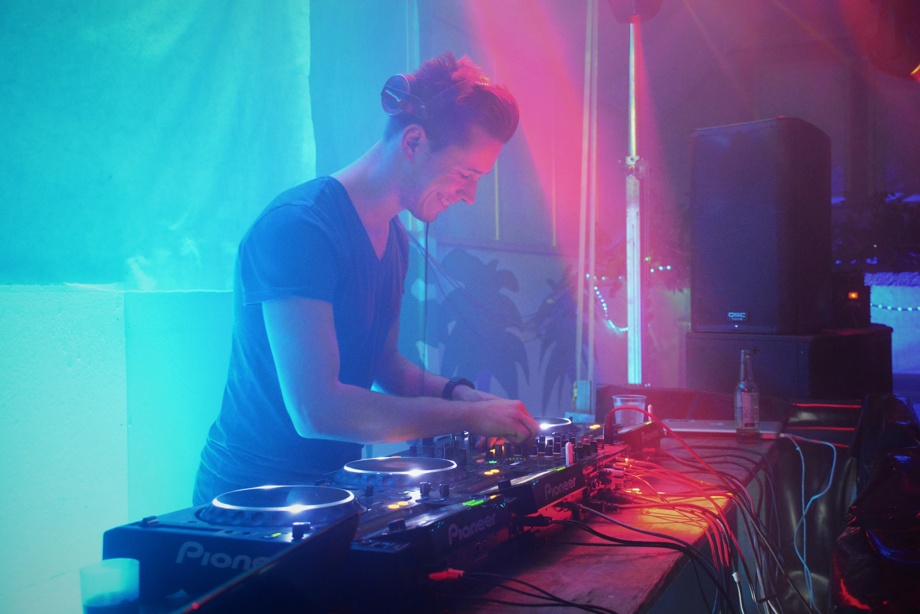 10 ENTREES GRATUITES