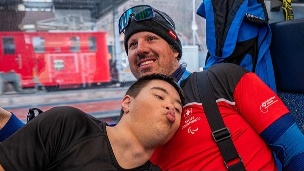 Le camp de sports de neige inclusif pour les enfants 2026