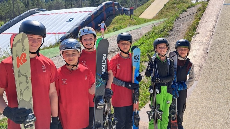 Dry Slope für das Freestyle Team des ZSSV