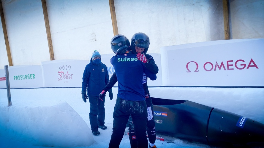 3 Brüder, 1 Ziel: Zusammen im Bob-Europacup starten!