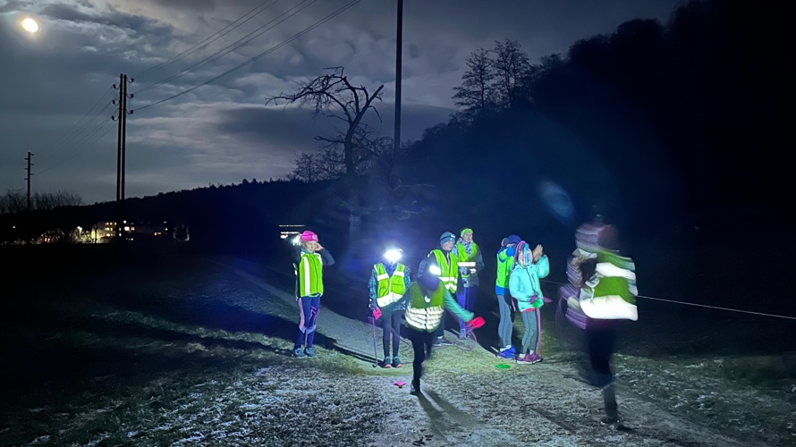 neues Wettkampf Shirts für verstärkte Zusammengehörigkeit