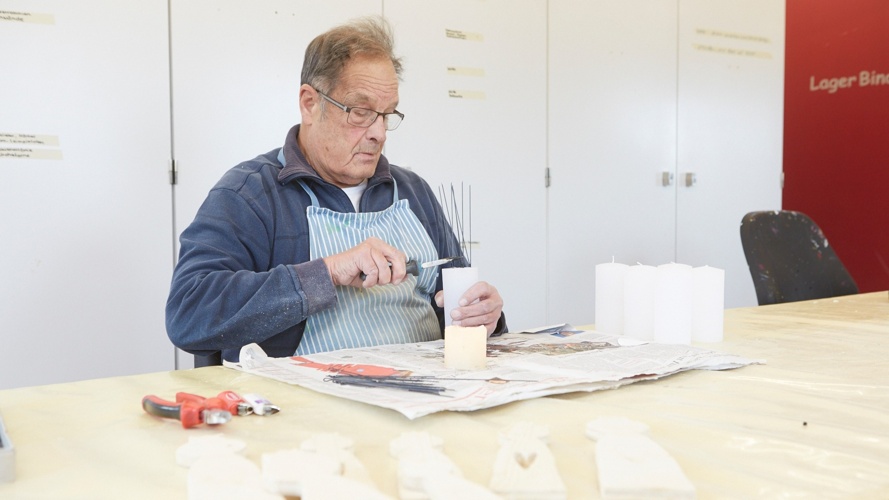 Abfahrtsweltmeister Beat Feuz verlost seinen Helm