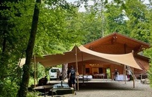Zelte für Konzerte und Feiern im Freien