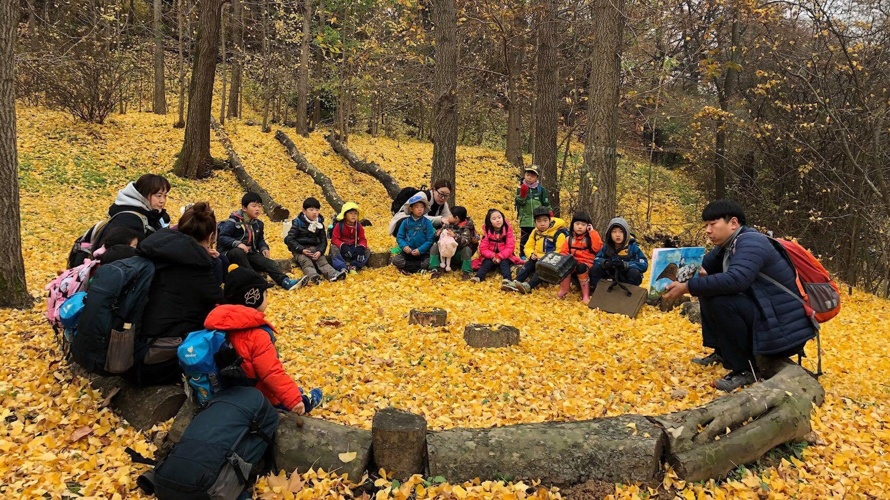Naturkinder weltweit Hand in Hand