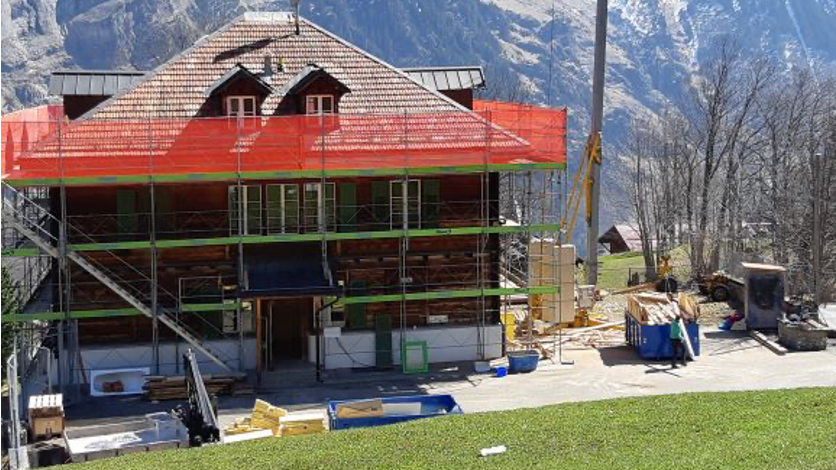 Schulhaus Gimmelwald: Familienwohnungen für ein Bergdorf